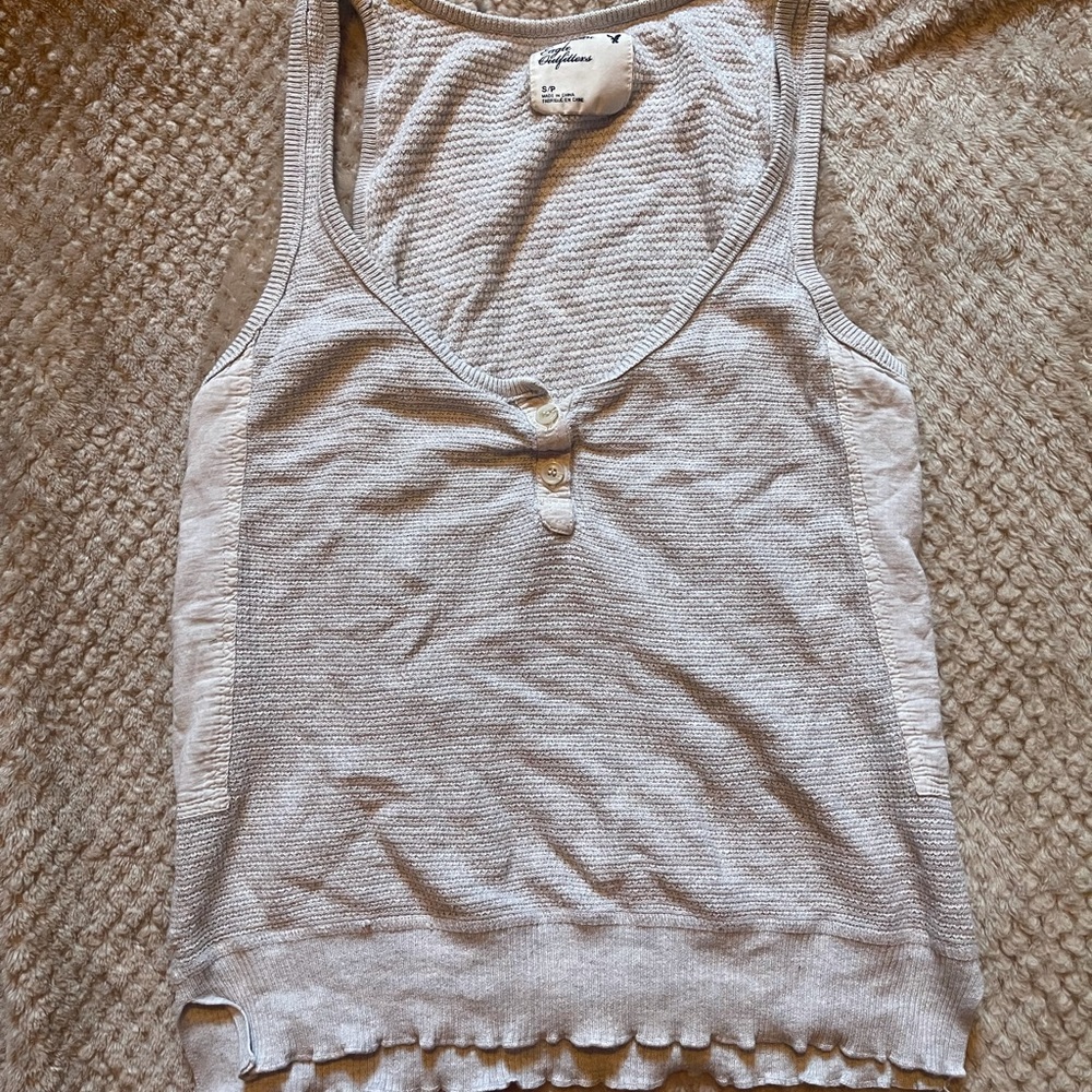 🆕 light grey AE crop tank